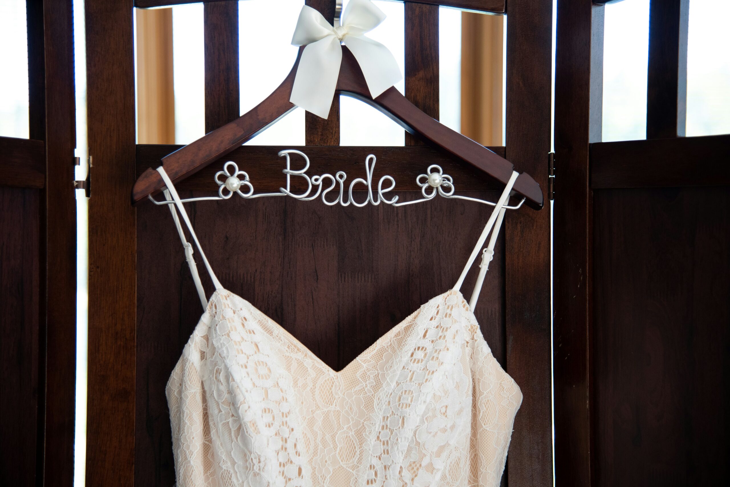 Tips For Finding Your Dream Wedding Dress!